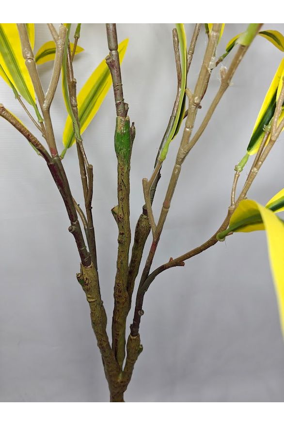 Artificial Dracaena Plant - 120cm with basic black pot